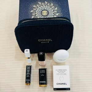 CHANEL Holiday Set 25 in Coveted Essentials with Navy Glimmer Tweed Pouch